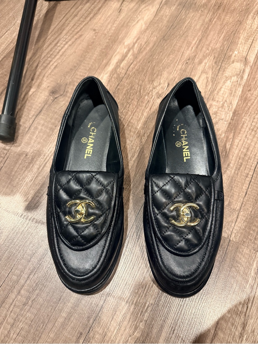 Chanel Black Smooth Leather CC Penny Loafers Flats Size 39C Great Condition
